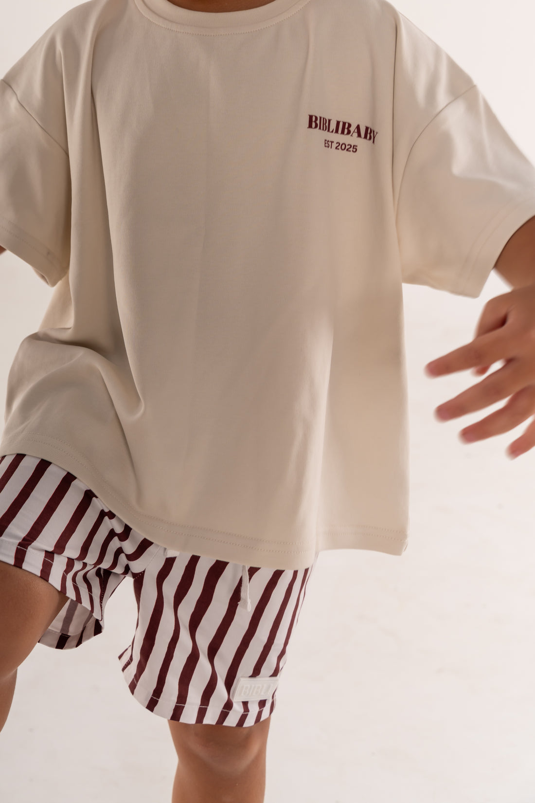 Burgundy strip short